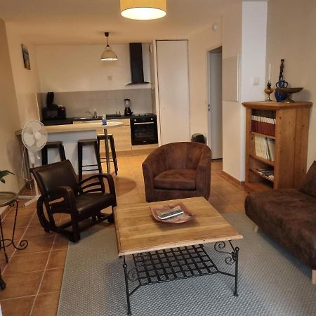 Appartement 1 Chambre Avec Piscine Uzès Εξωτερικό φωτογραφία